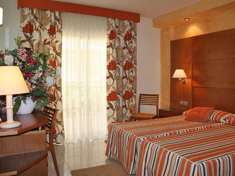 Hotel Servigroup Diplomatic Benidorm Exterior foto